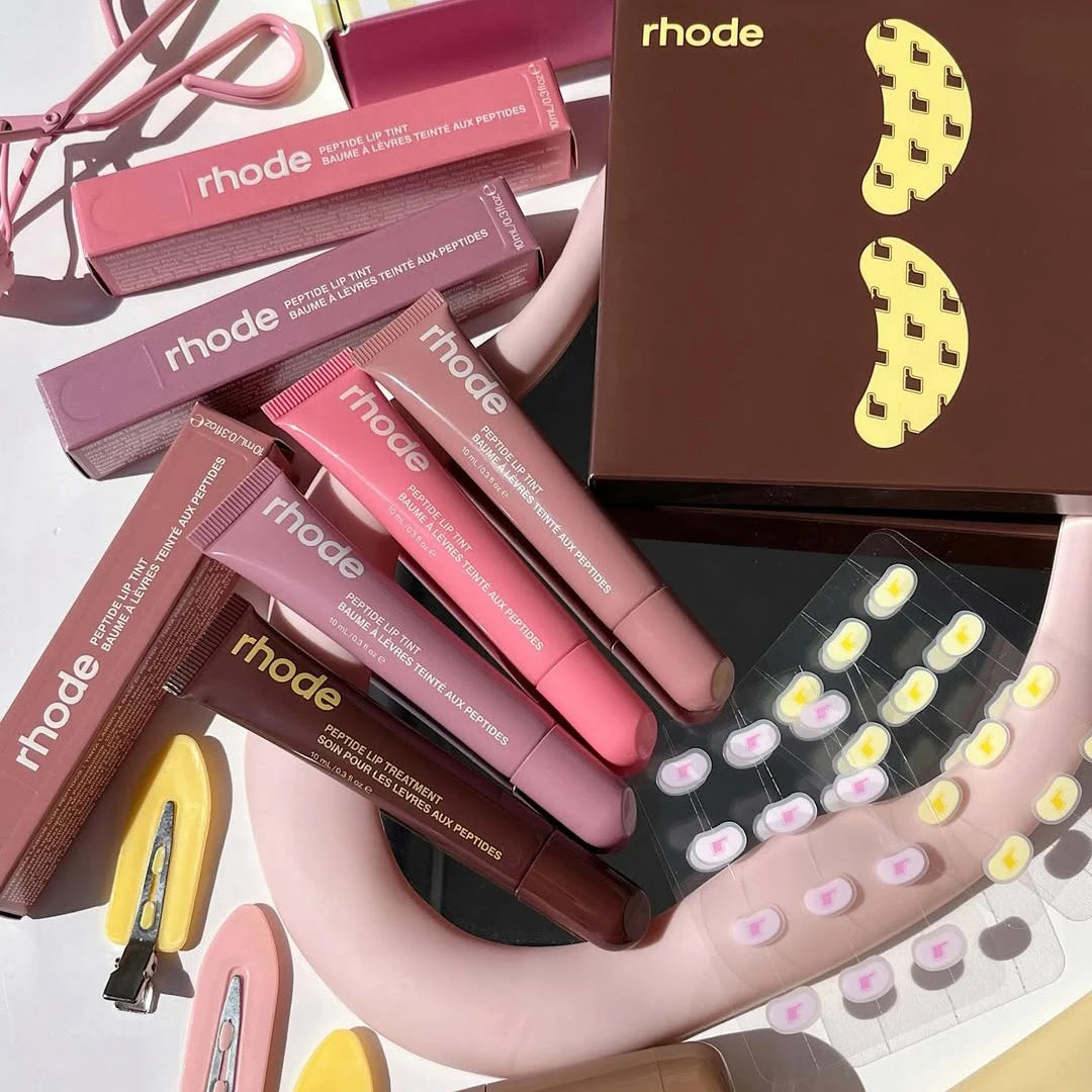 Glossy Peptide-Style Lip Balm